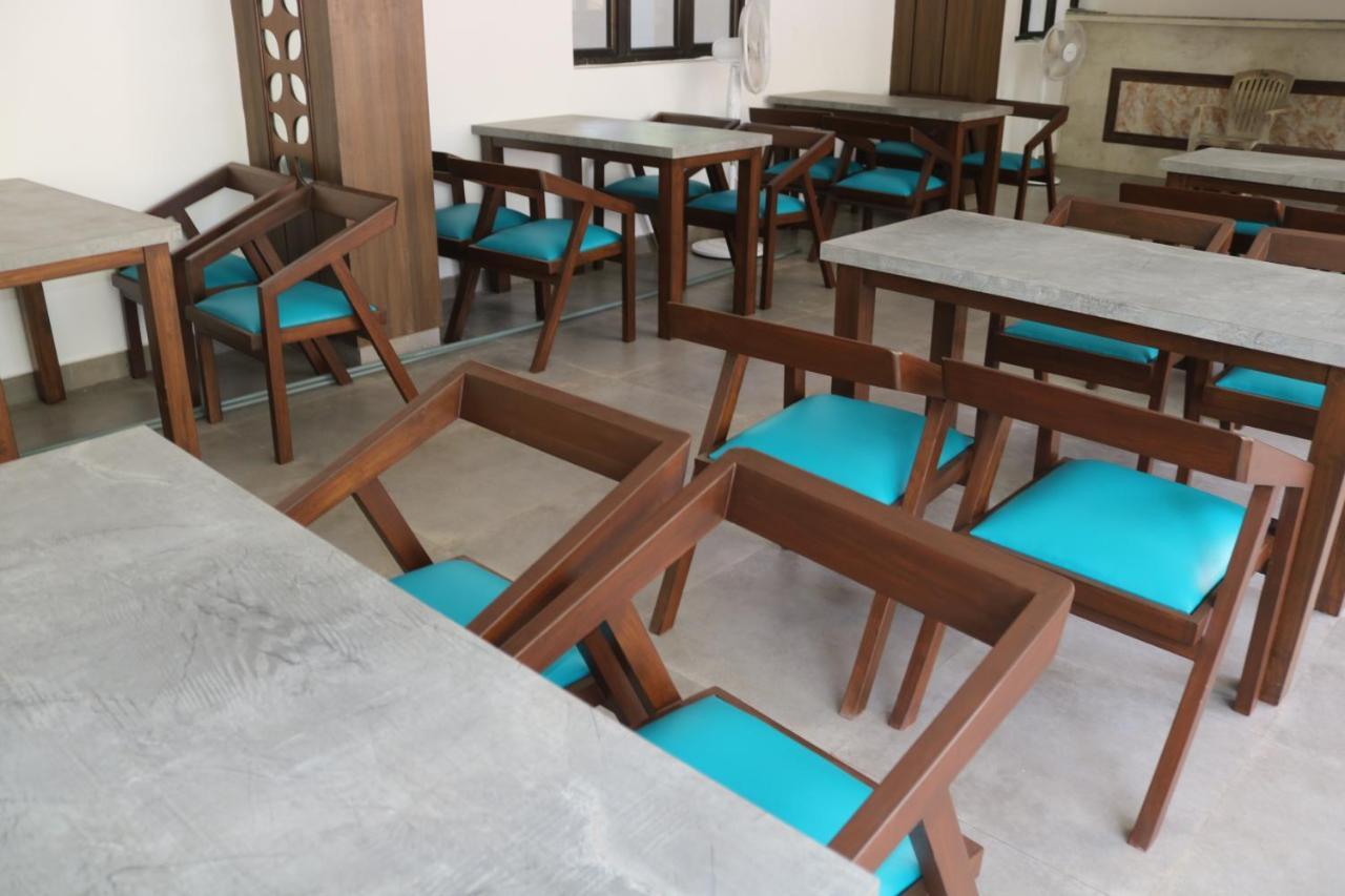 Hotel Centro Calangute Luaran gambar