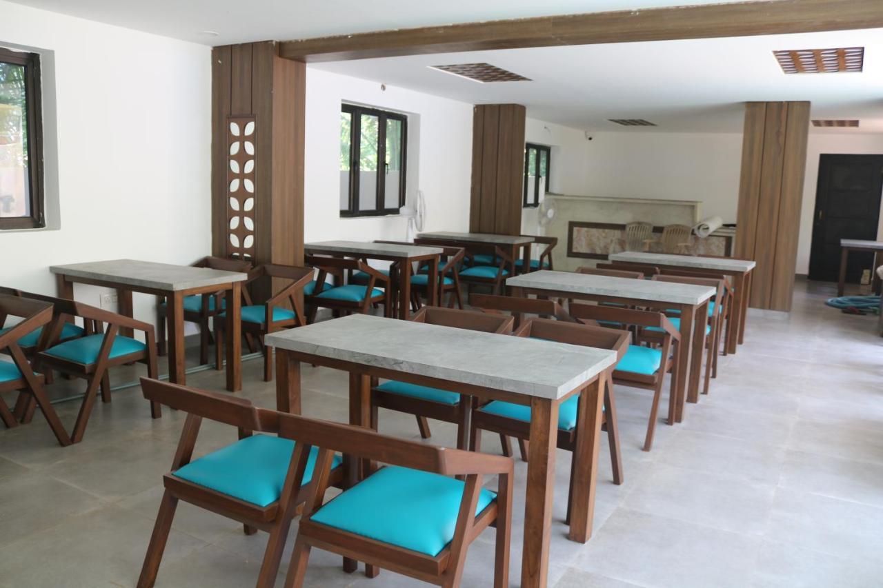 Hotel Centro Calangute Luaran gambar